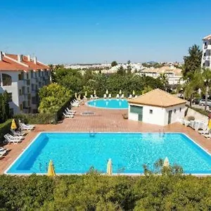 https://le-boucanier.hotelaalgarve.com